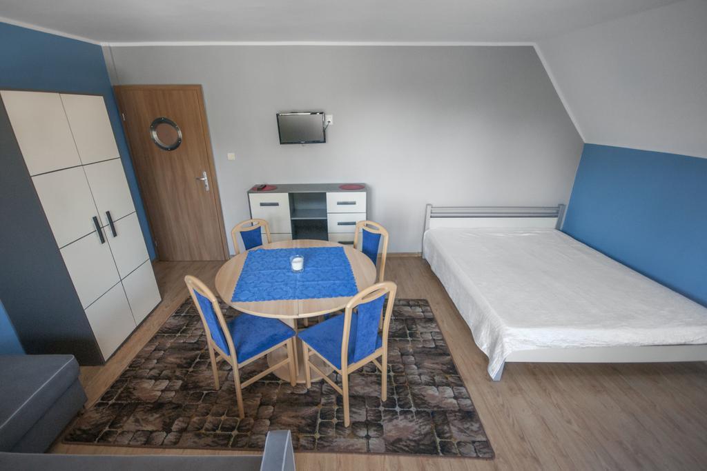 Roza Wiatrow Apartment Chlopy Ngoại thất bức ảnh